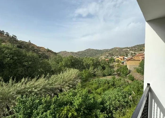 Apartment Maryland River Liz Kakopetria